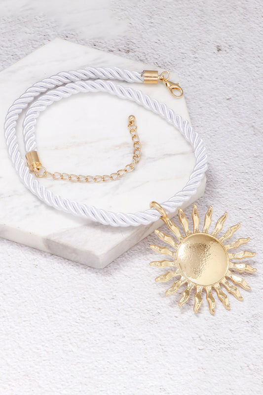 Zinc Alloy Sun Shape Pendant Necklace