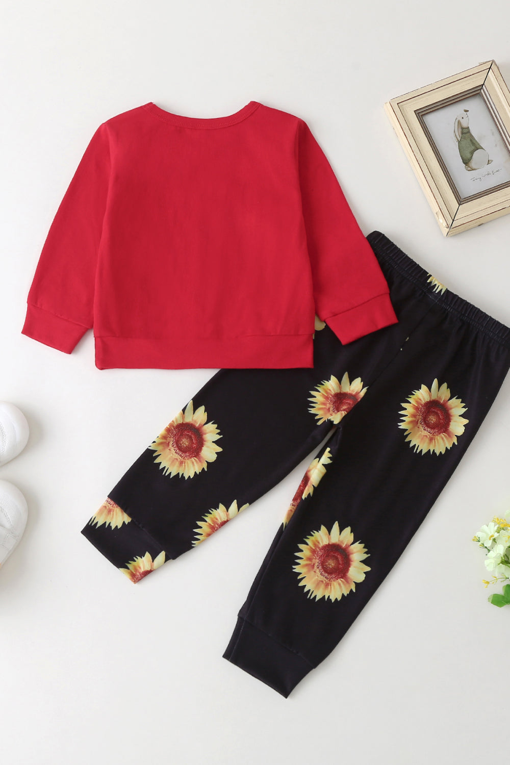 Girls Letter Top and Sunflower Pants Set