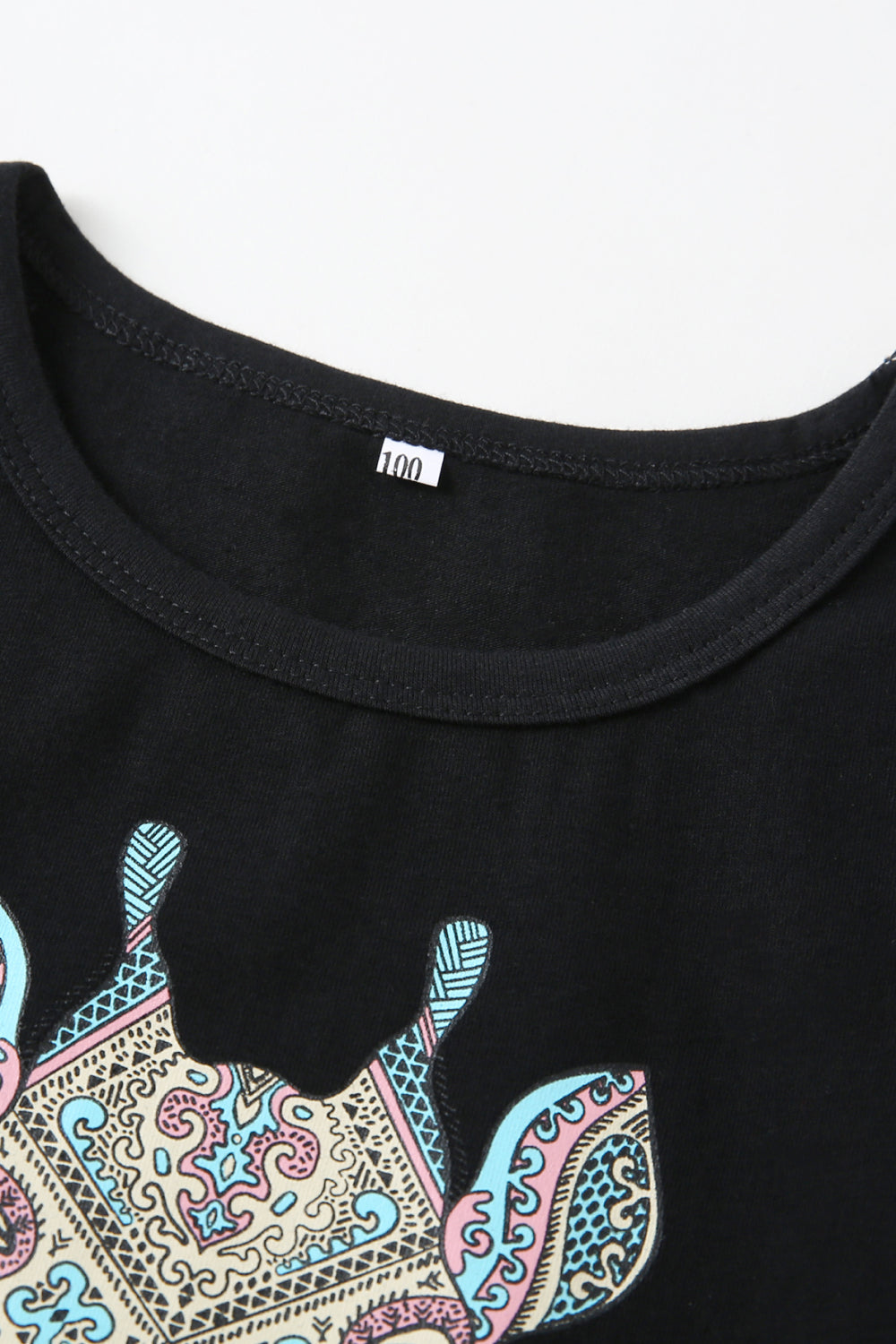 Boys Giraffe Graphic T-shirt and Paisley Shorts Set